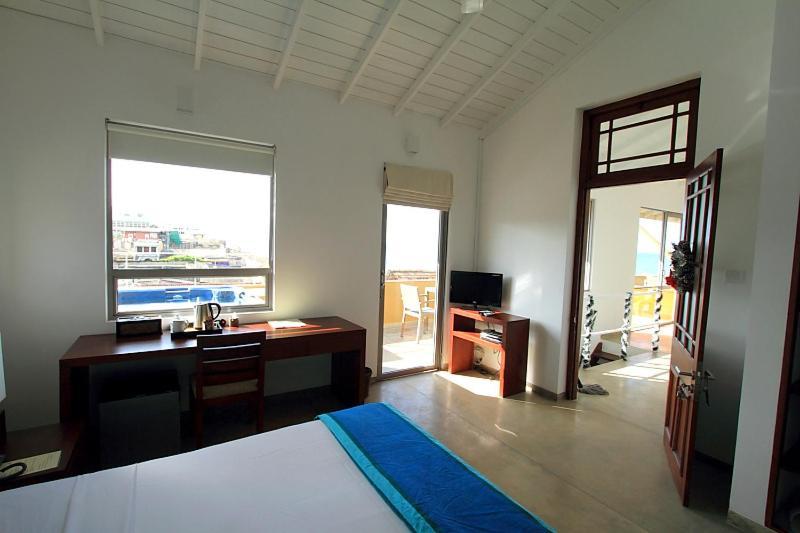 The Ocean Front By The Serendipity Collection Colombo Buitenkant foto