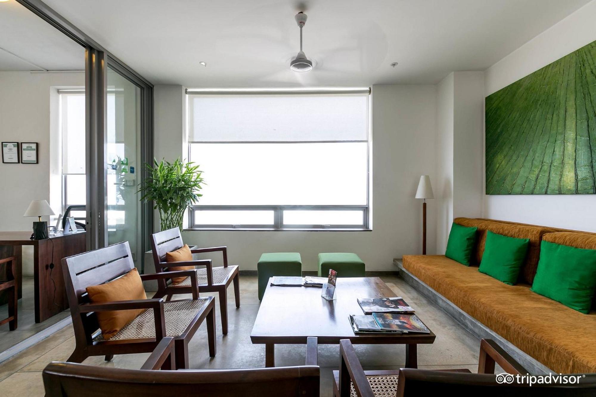 The Ocean Front By The Serendipity Collection Colombo Buitenkant foto