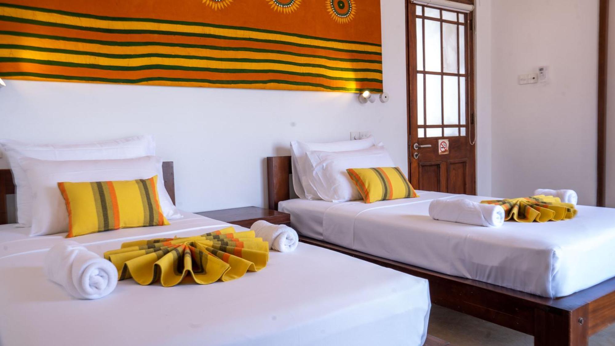 The Ocean Front By The Serendipity Collection Colombo Buitenkant foto