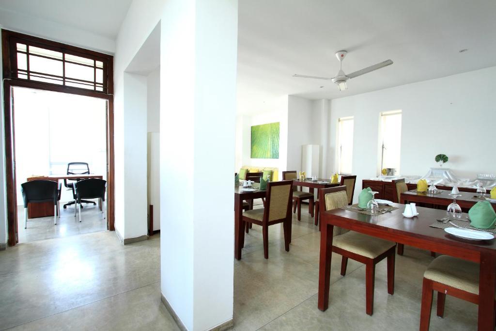 The Ocean Front By The Serendipity Collection Colombo Buitenkant foto
